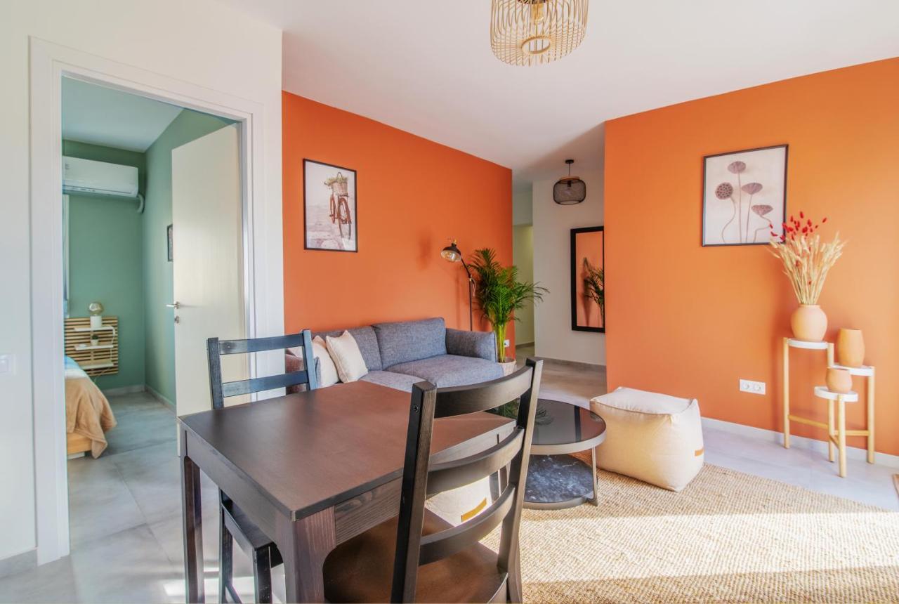 Stunning 2-Bedrooms Apartment In The Heart Of Афины Экстерьер фото